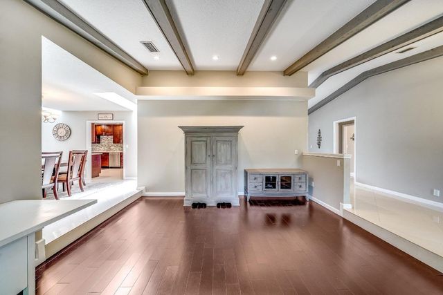 574 Juniper Place, Wellington, FL 33414