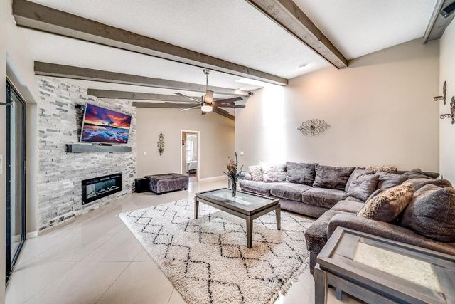 574 Juniper Place, Wellington, FL 33414