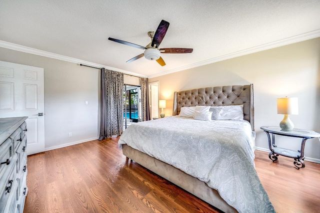 574 Juniper Place, Wellington, FL 33414