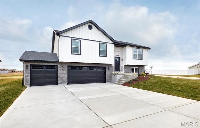 28537 Shallow Water Road, Warrenton, MO 63383