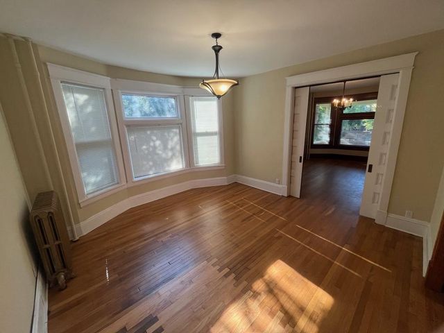 402 Eichenwald Street, Saint Paul, MN 55106