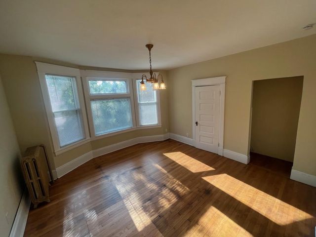 402 Eichenwald Street, Saint Paul, MN 55106