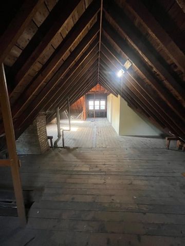 402 Eichenwald Street, Saint Paul, MN 55106