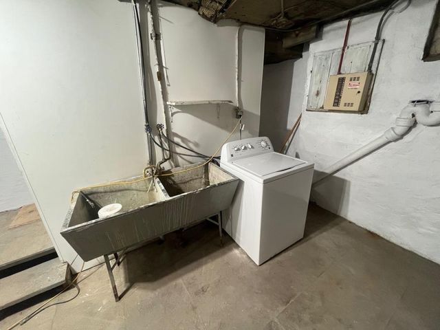 402 Eichenwald Street, Saint Paul, MN 55106