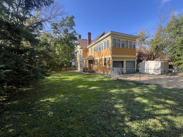 402 Eichenwald Street, Saint Paul, MN 55106