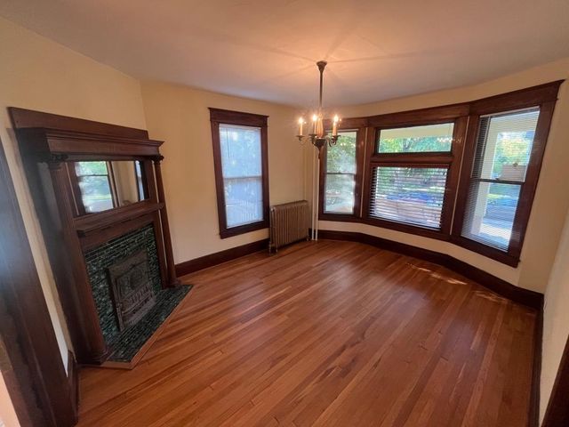 402 Eichenwald Street, Saint Paul, MN 55106