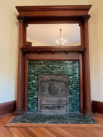 402 Eichenwald Street, Saint Paul, MN 55106