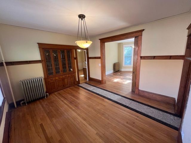 402 Eichenwald Street, Saint Paul, MN 55106