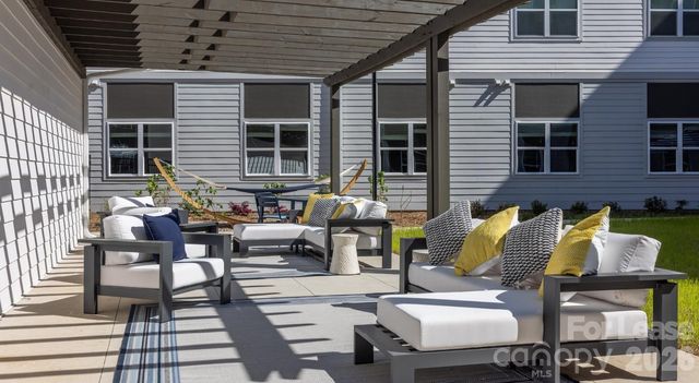 8424 N Tryon Street B1, Charlotte, NC 28262