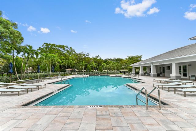 275 Sherwood Forest Drive, Delray Beach, FL 33445