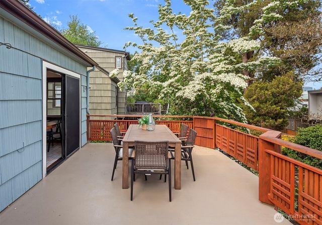 6206 36th Avenue NE, Seattle, WA 98115