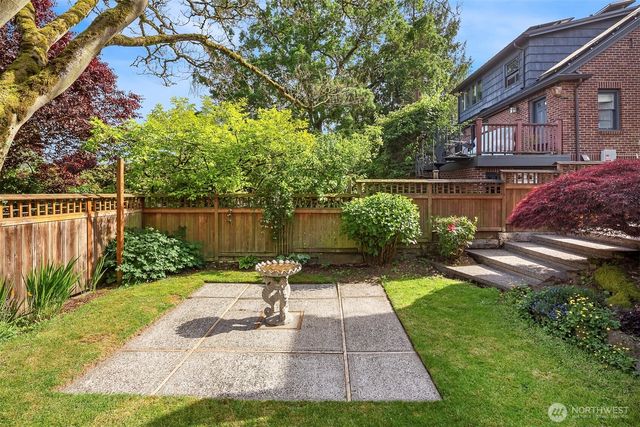 6206 36th Avenue NE, Seattle, WA 98115