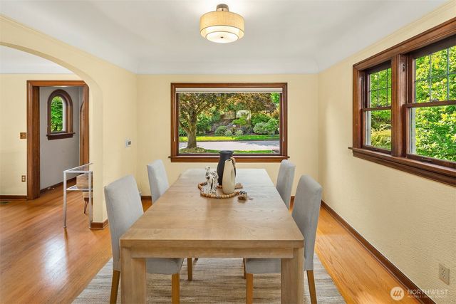 6206 36th Avenue NE, Seattle, WA 98115