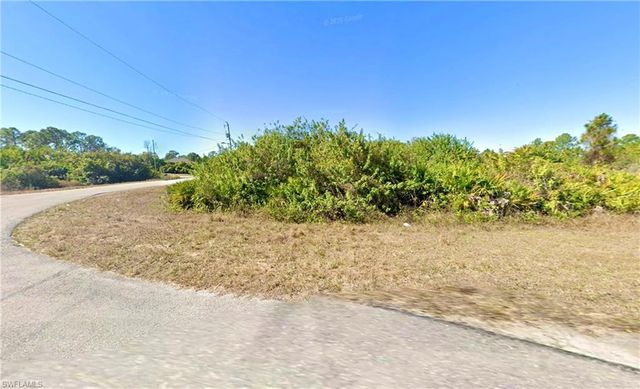 221 Piedmont ST, Lehigh Acres, FL 33974