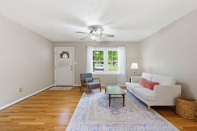 523 W Margaret Drive, Wilmore, KY 40390