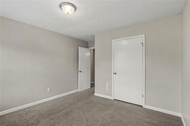 125 Beacon Drive, Fayetteville, GA 30215