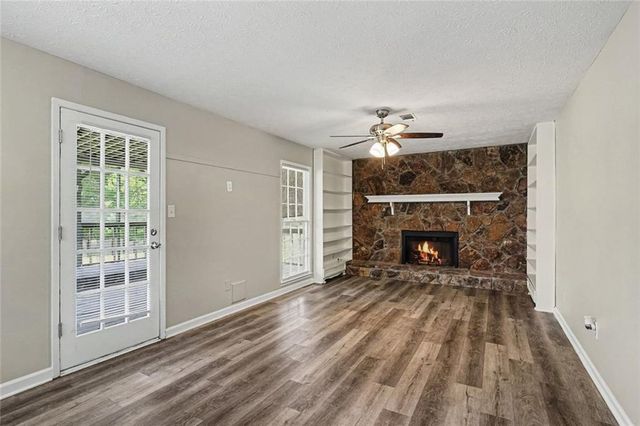 125 Beacon Drive, Fayetteville, GA 30215