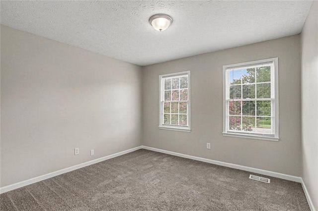 125 Beacon Drive, Fayetteville, GA 30215