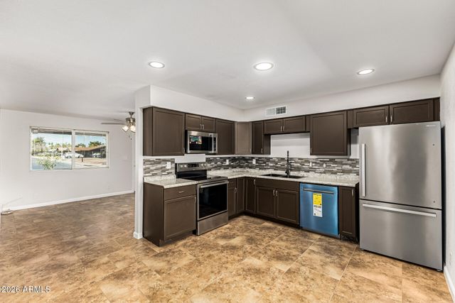 1101 W OAKLAND Street, Chandler, AZ 85224