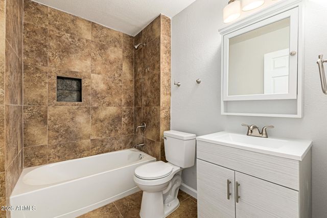 1101 W OAKLAND Street, Chandler, AZ 85224