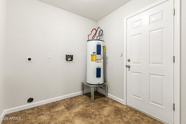 1101 W OAKLAND Street, Chandler, AZ 85224