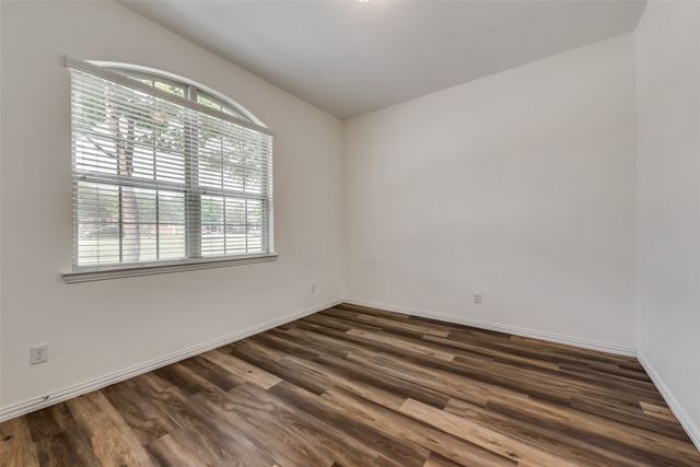 1930 Loma Alta Drive, Irving, TX 75063