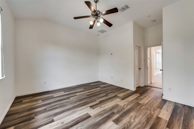 1930 Loma Alta Drive, Irving, TX 75063