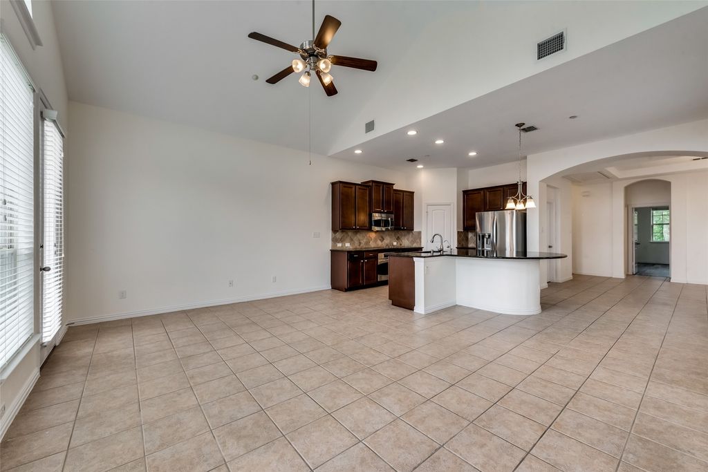 1930 Loma Alta Drive, Irving, TX 75063