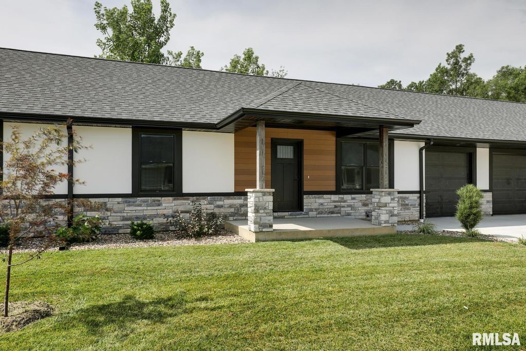 2805 N 23RD Street, Quincy, IL 62305