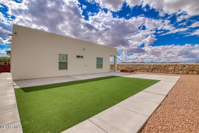 2148 WILLIAM CAPLES Street, El Paso, TX 79938