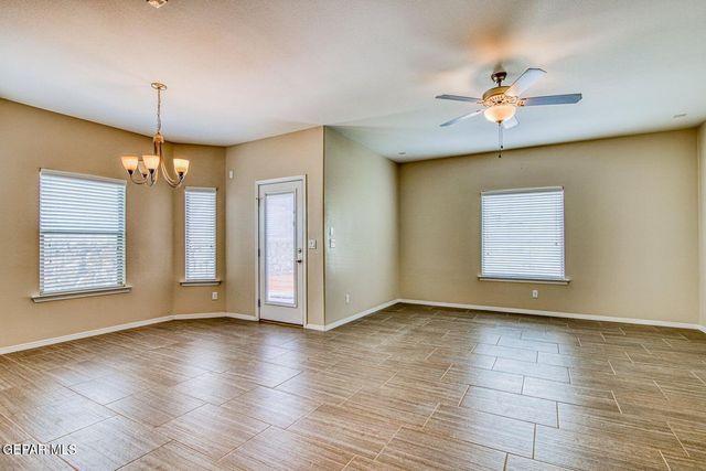2148 WILLIAM CAPLES Street, El Paso, TX 79938