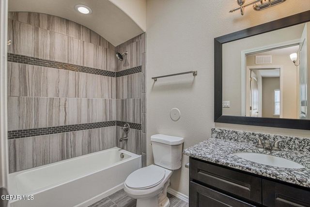 2148 WILLIAM CAPLES Street, El Paso, TX 79938