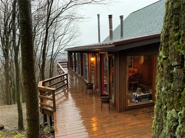 235 Pine Knob Rd, South Union Twp, PA 15445