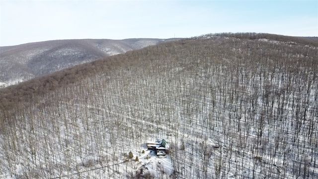 235 Pine Knob Rd, South Union Twp, PA 15445