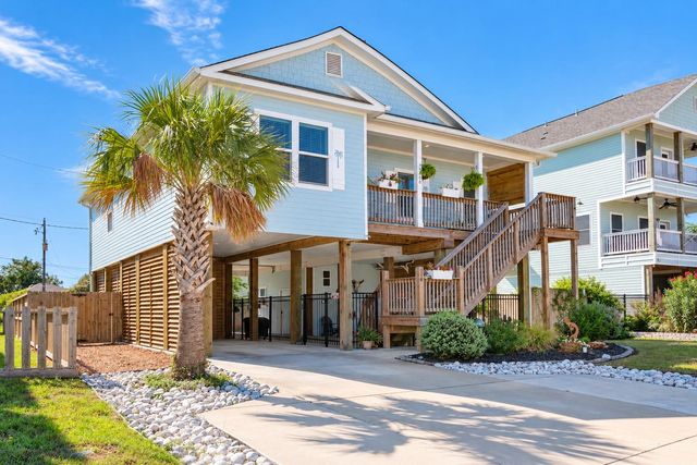 12839 E Conquistador Drive, Galveston, TX 77554