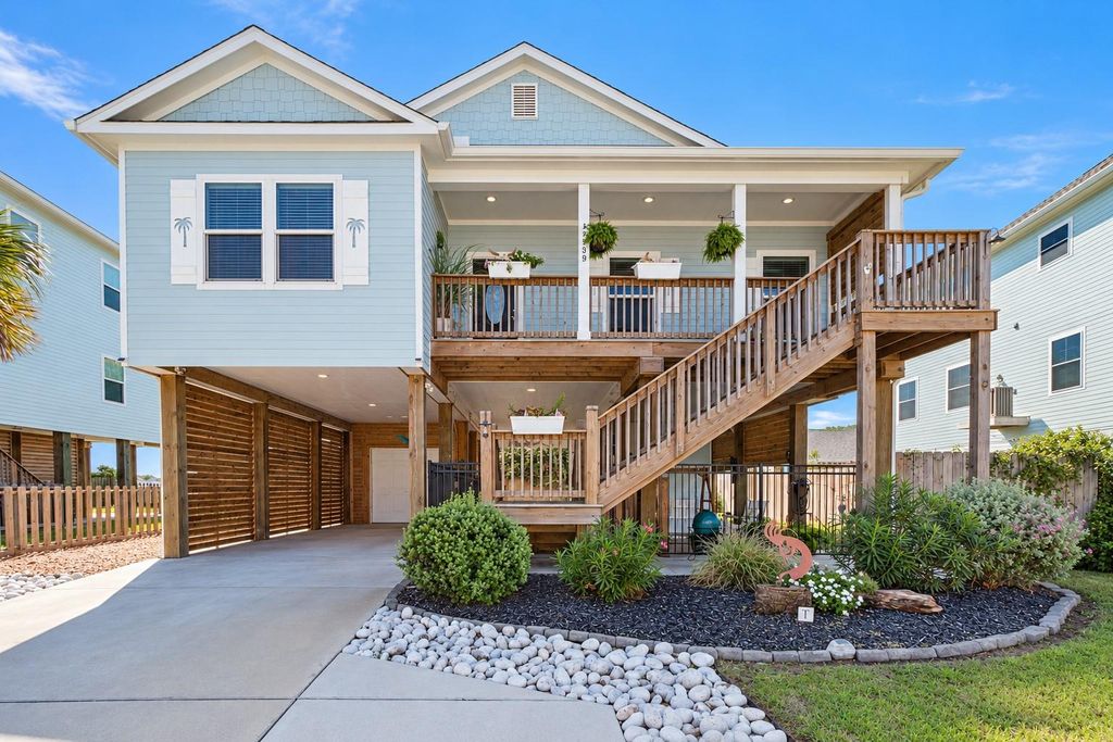 12839 E Conquistador Drive, Galveston, TX 77554