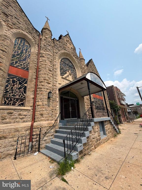 1127 W LEHIGH AVE, Philadelphia, PA 19133