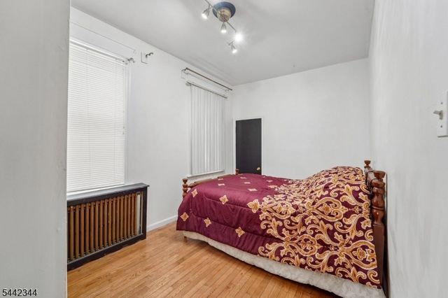 723 Kennedy Blvd, Bayonne City, NJ 07002
