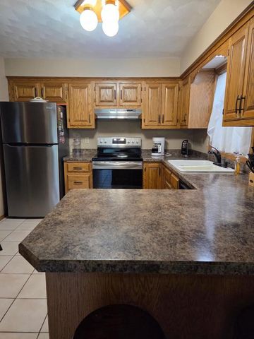 4715 PERIWINKLE COURT, Appleton, WI 54914