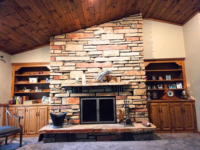 4715 PERIWINKLE COURT, Appleton, WI 54914