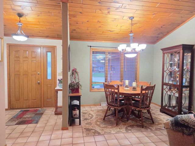4715 PERIWINKLE COURT, Appleton, WI 54914