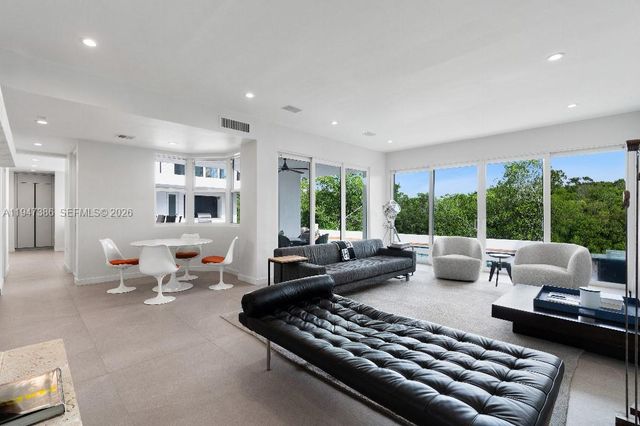 325 Campana Ave, Coral Gables, FL 33156