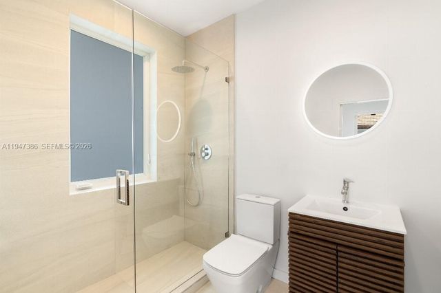 325 Campana Ave, Coral Gables, FL 33156