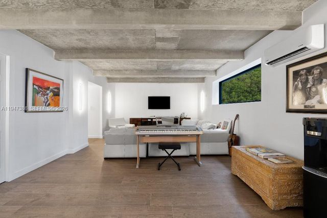 325 Campana Ave, Coral Gables, FL 33156