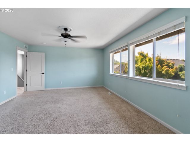 203 N 40TH Ave, Ridgefield, WA 98642
