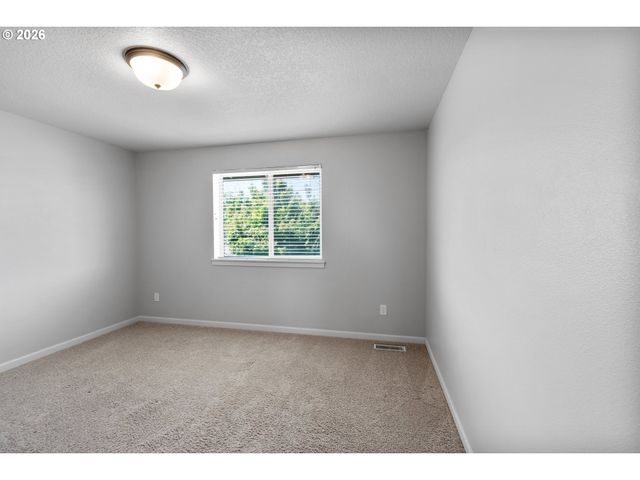 203 N 40TH Ave, Ridgefield, WA 98642