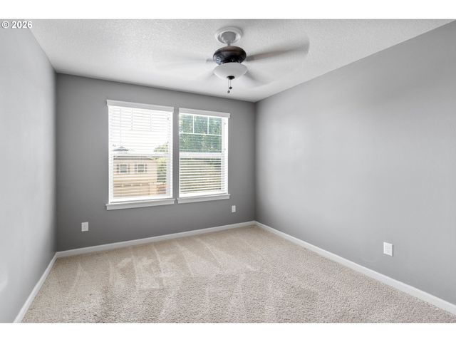203 N 40TH Ave, Ridgefield, WA 98642