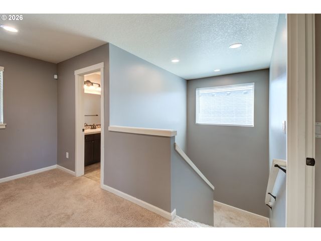 203 N 40TH Ave, Ridgefield, WA 98642