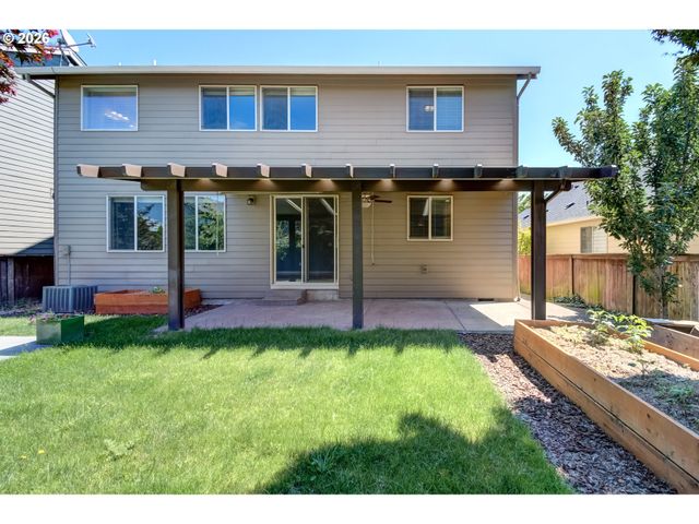 203 N 40TH Ave, Ridgefield, WA 98642