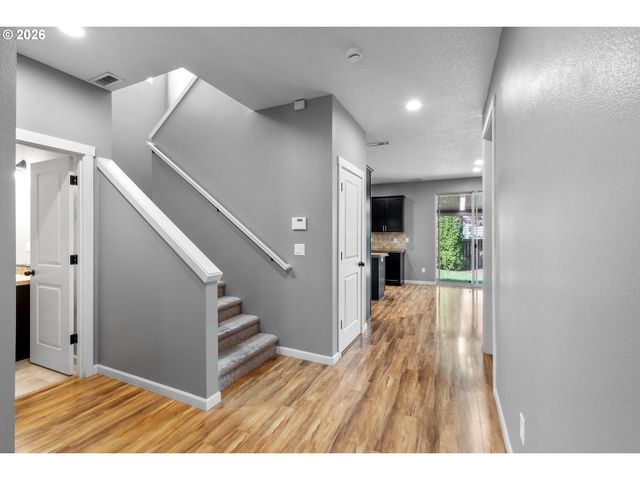 203 N 40TH Ave, Ridgefield, WA 98642